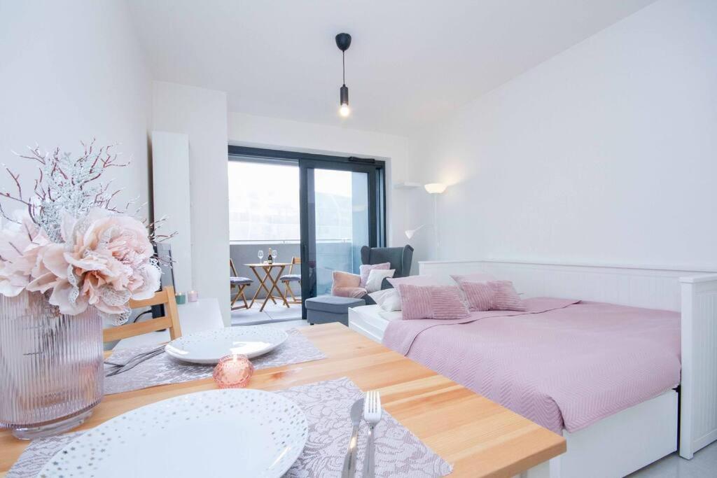 Apartment In Bratislava With Free Parking Esterno foto