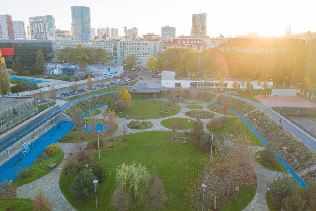 Apartment In Bratislava With Free Parking Esterno foto